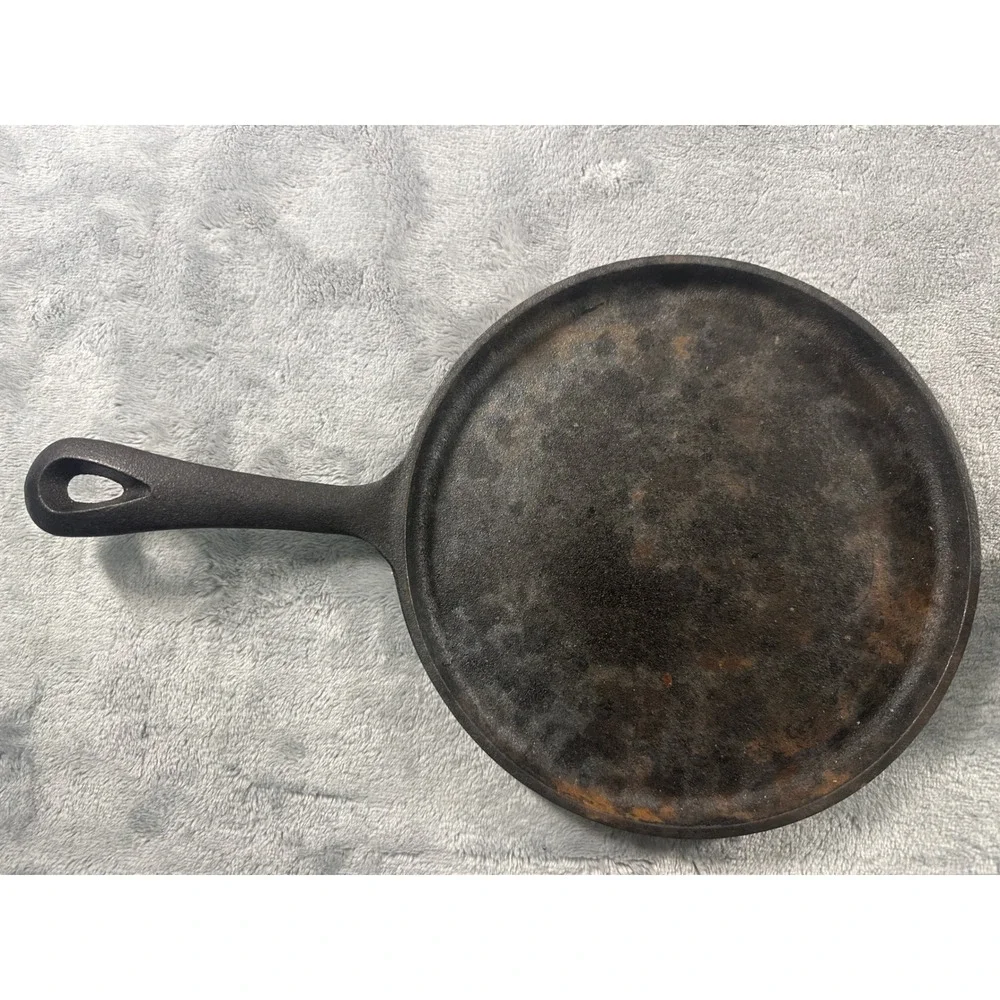 Lodge & Golette Cast Iron Set Oval Mini Server HMSOV & Round Griddle Skillet